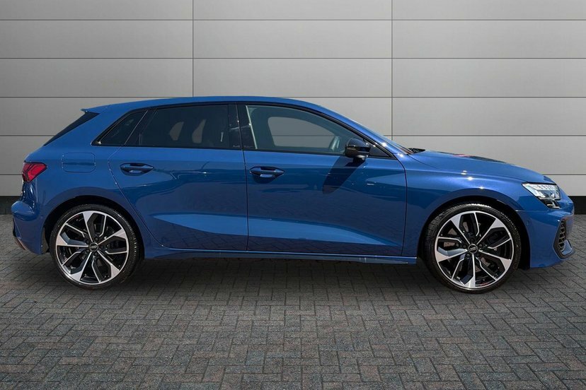 Audi S3 2.0 Tfsi Black Edition Sportback S Tron Blue #4