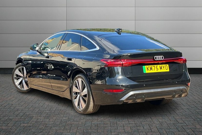 Audi A6 E-tron Sportback 100Kwh Performance S Line Hatchback A Black #3