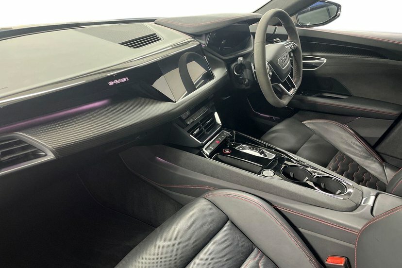 Audi Rs E-Tron Gt 93.4Kwh Carbon Vorsprung Saloon Blue #2