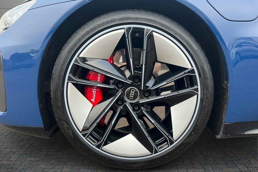 Audi Rs E-Tron Gt 93.4Kwh Carbon Vorsprung Saloon Blue #5
