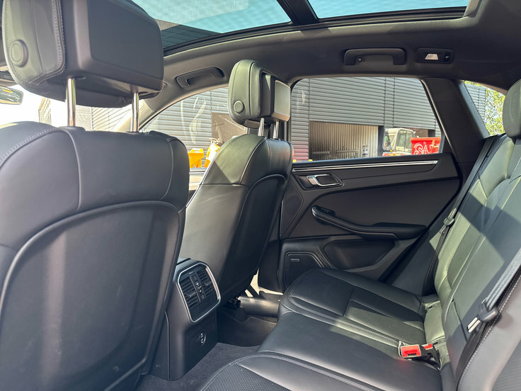 Porsche Macan High Wycombe #25