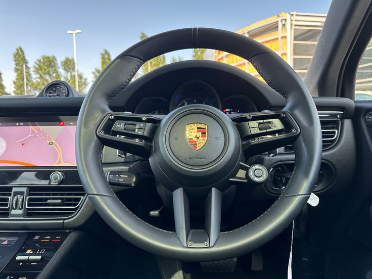 Porsche Macan High Wycombe #14