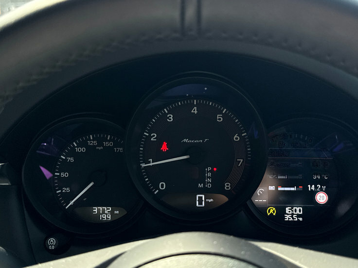 Porsche Macan High Wycombe #13