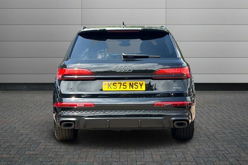 Audi Q7 Black Edition Blue #11