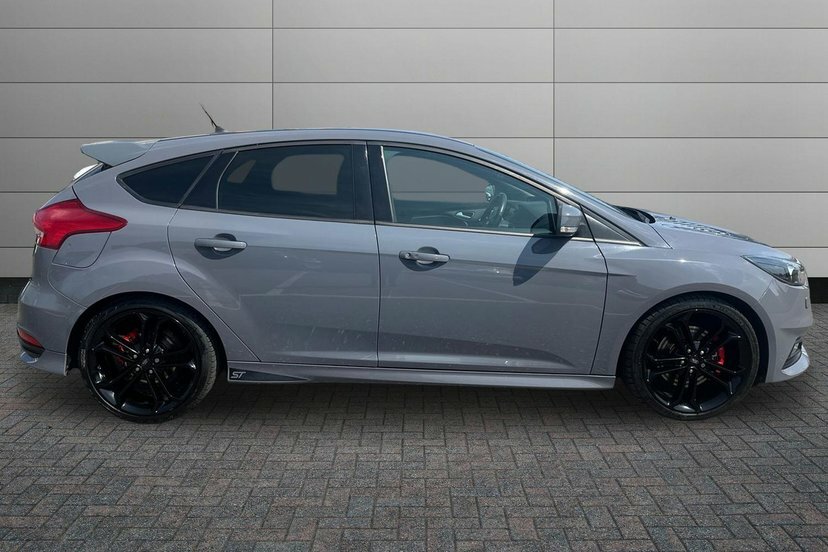 Ford Focus 2.0 Tdci St-3 Hatchback 185 Ps GH18JXT  #4