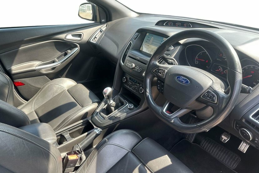 Ford Focus 2.0 Tdci St-3 Hatchback 185 Ps GH18JXT  #6