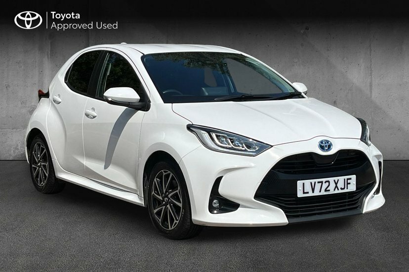 Toyota Yaris 1.5 Vvt-h Design Hatchback Hybrid E-cvt White