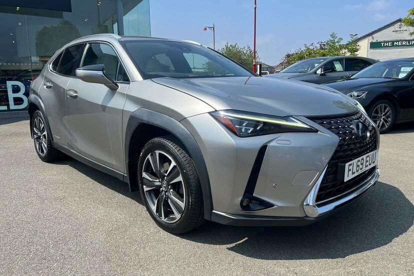 Lexus UX 250H E4 2.0 Takumi Cvt Hatchback SP19ZVF White #29
