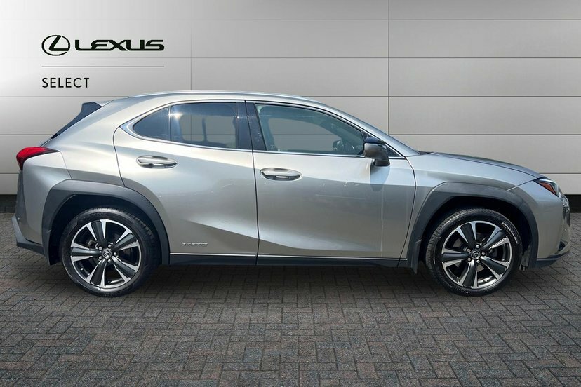 Lexus UX 250H E4 2.0 Takumi Cvt Hatchback SP19ZVF White #4