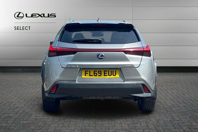 Lexus UX 250H E4 2.0 Takumi Cvt Hatchback SP19ZVF White #10