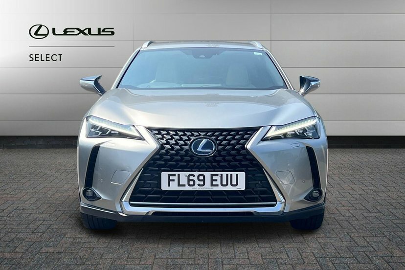Lexus UX 250H E4 2.0 Takumi Cvt Hatchback SP19ZVF White #7