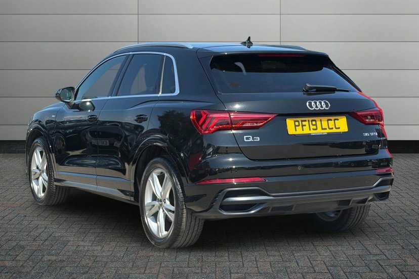 Audi Q3 1.5 Tfsi Cod 35 S Line Suv 150 PF19LCC Black #3