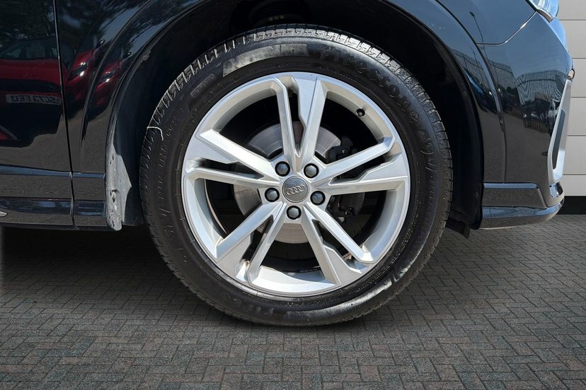 Audi Q3 1.5 Tfsi Cod 35 S Line Suv 150 PF19LCC Black #5
