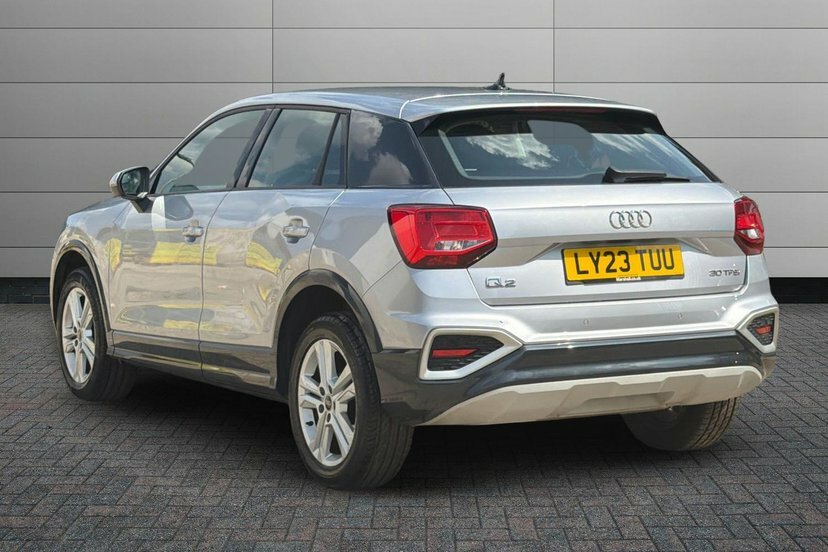 Audi Q2 1.0 Tfsi 30 Sport Suv 110 Ps LY23TUU Silver #3