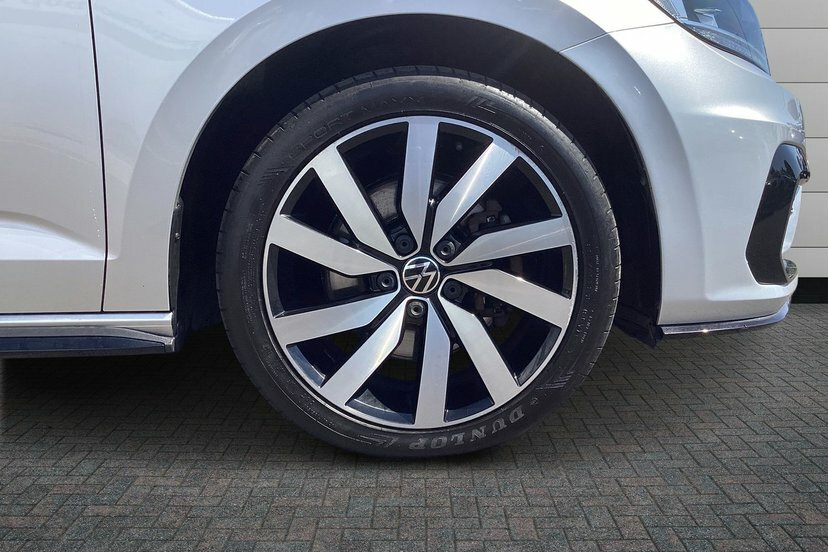 Volkswagen Touran 2.0 Tdi R-line Mpv Dsg 115 Ps Silver #5
