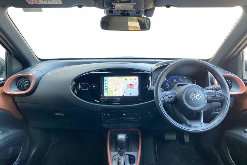 Toyota Aygo X 1.5H 49Kwh Design Hatchback Hybrid Cvt  #5