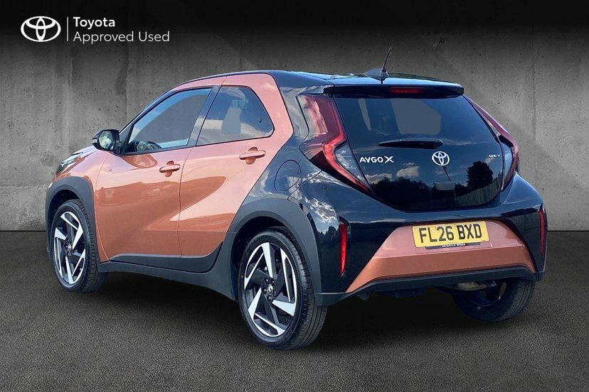 Toyota Aygo X 1.5H 49Kwh Design Hatchback Hybrid Cvt  #4