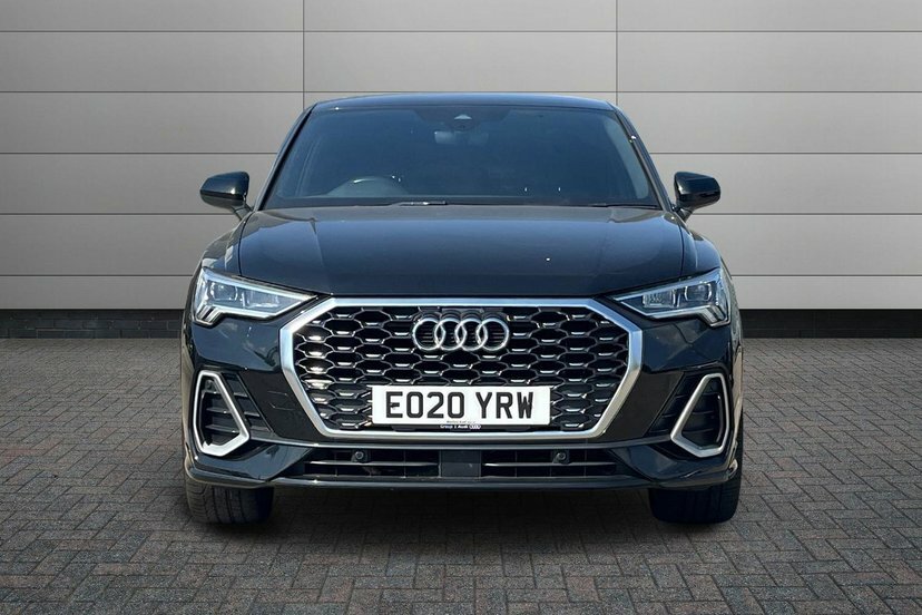 Audi Q3 Sport White #10