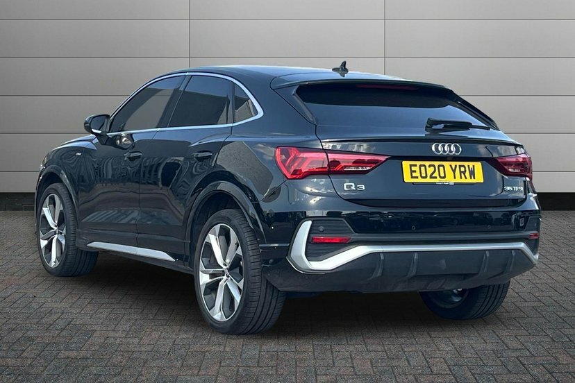 Audi Q3 1.5 Tfsi Cod 35 S Line Sportback S Tron Black #3