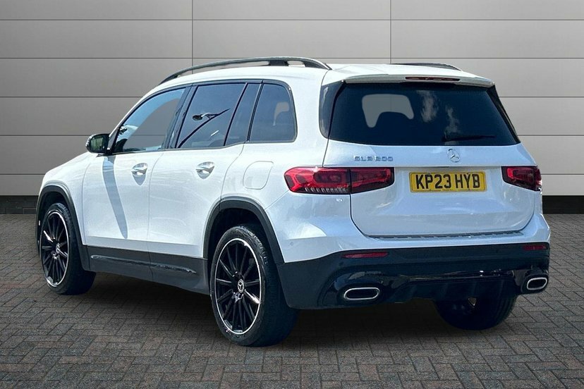 Mercedes-Benz GLB Class 1.3 Glb200 Amg Line Night Edition Premium Plus 7 KP23HYB White #2