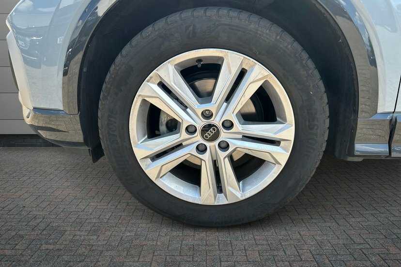 Audi Q2 1.5 Tfsi Cod 35 Sport Suv S Tronic 150 LL25KHC Grey #5