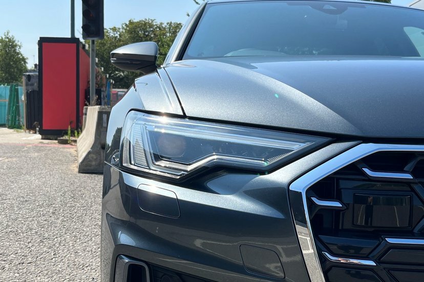 Audi A6 Saloon Sport Black #47