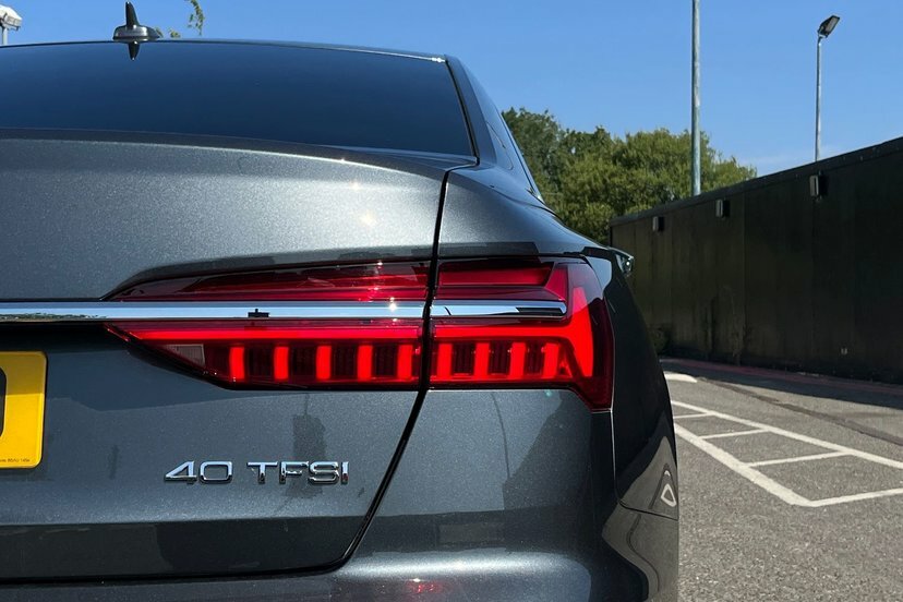 Audi A6 Saloon Sport Black #46