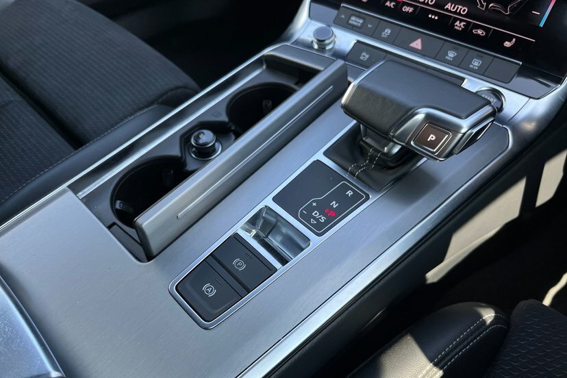 Audi A6 Saloon Sport Black #28