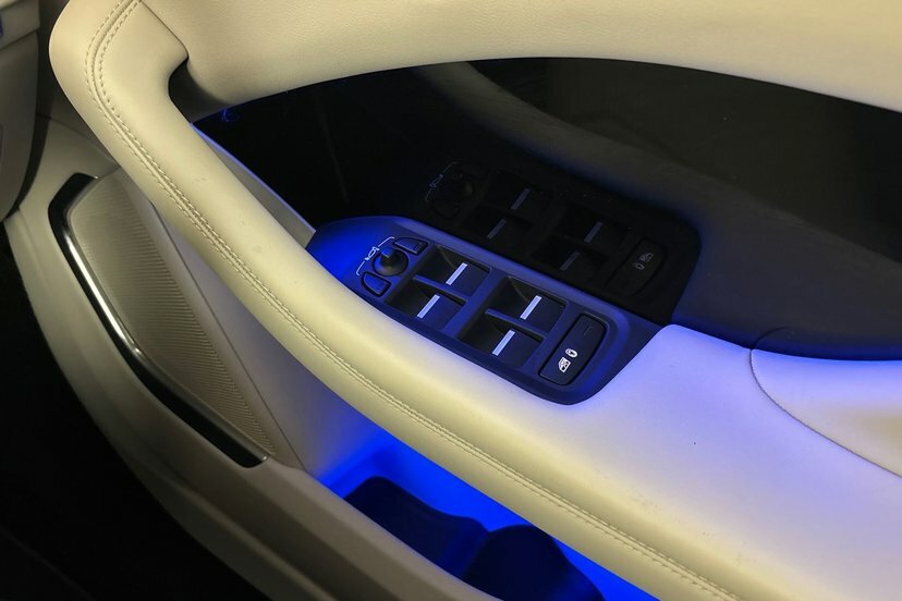 Jaguar I-Pace R-dynamic Se Black Blue #31