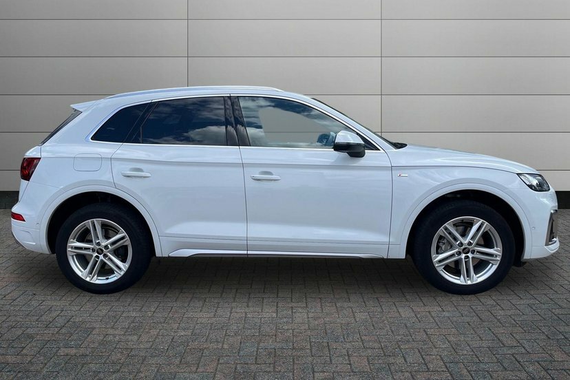 Audi Q5 2.0 Tdi 40 S Line Suv S Tronic Quattro White #4