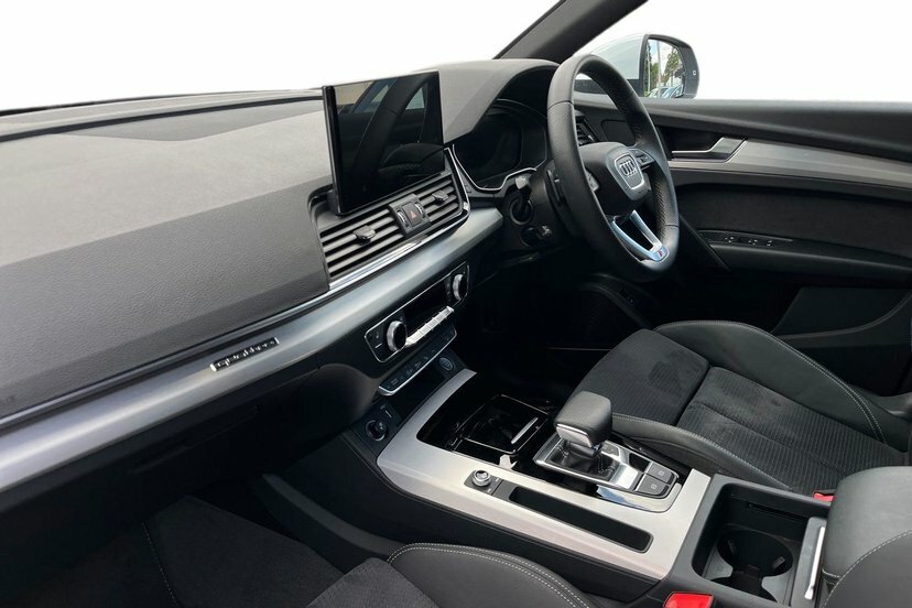 Audi Q5 2.0 Tdi 40 S Line Suv S Tronic Quattro White #2