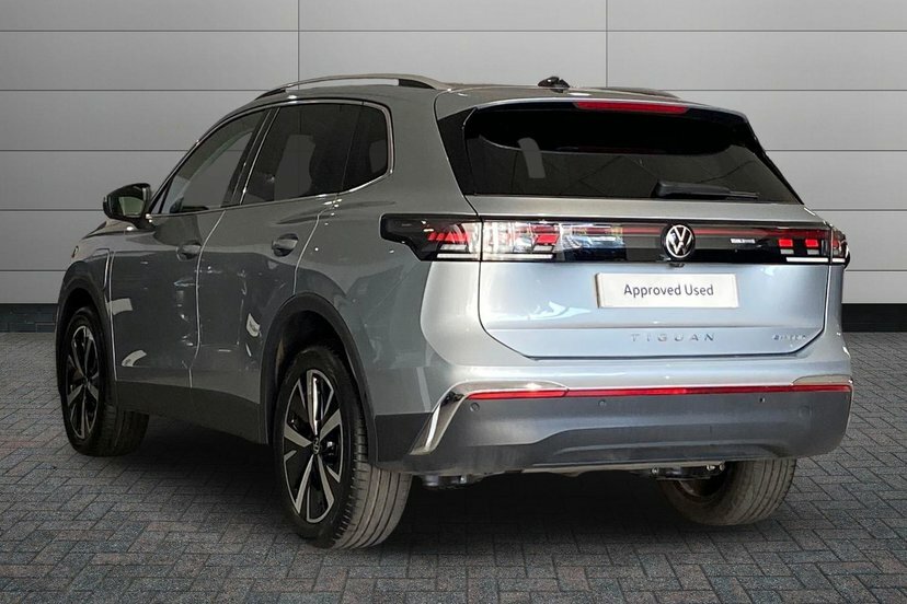 Volkswagen Tiguan 1.5 Tsi Ehybrid 19.7Kwh Elegance Suv Pl DA75FXK Silver #3