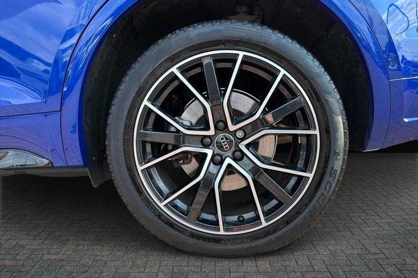 Audi Q5 2.0 Tfsie 50 Black Edition Suv Plug-in YB73TGK Blue #5
