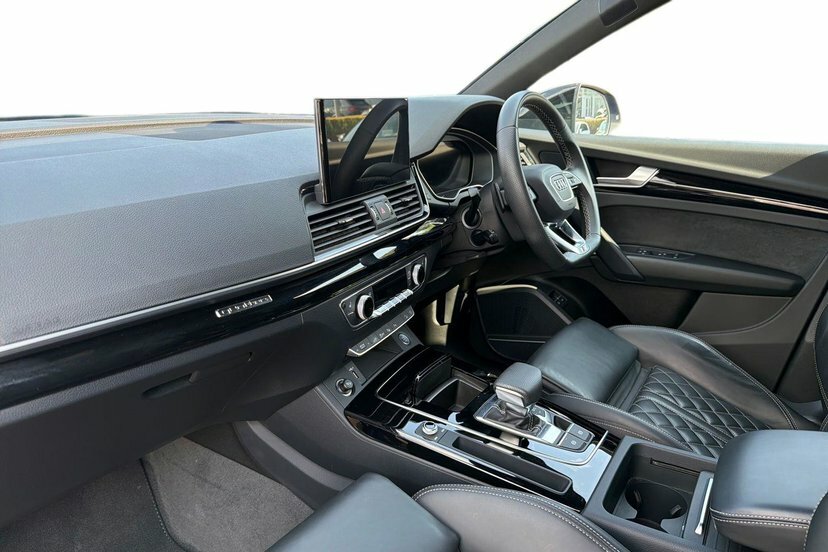 Audi Q5 2.0 Tfsie 50 Black Edition Suv Plug-in YB73TGK Blue #2