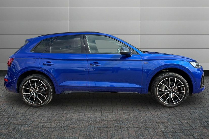 Audi Q5 2.0 Tfsie 50 Black Edition Suv Plug-in YB73TGK Blue #4