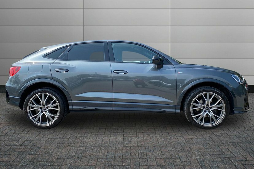 Audi Q3 1.5 Tfsi Cod 35 Black Edition Sportback DF24XYX Grey #4