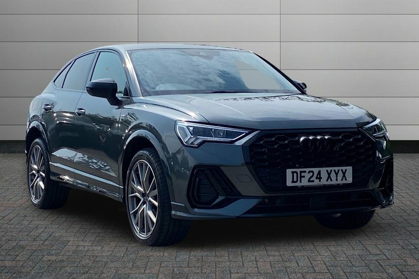 Audi Q3 1.5 Tfsi Cod 35 Black Edition Sportback Grey