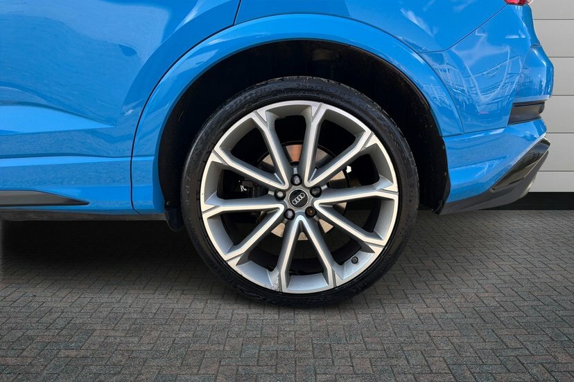 Audi RS Q3 2.5 Tfsi Sportback S Tronic Quattro 40 Blue #5
