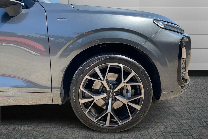 Audi Q3 1.5 E-hybrid Edition 1 Suv Plug-in Hybr Grey #5