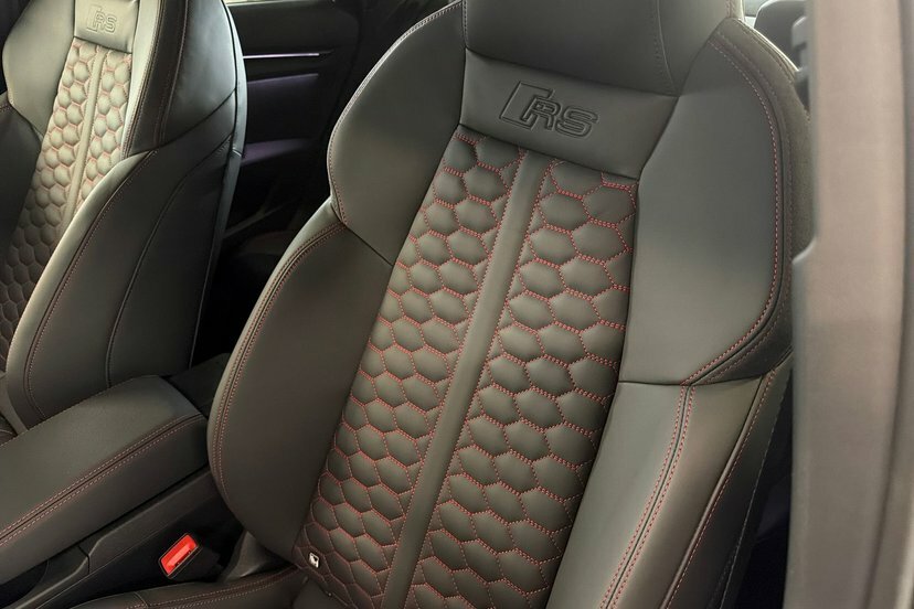 Audi RS3 Carbon Vorsprung Black #18