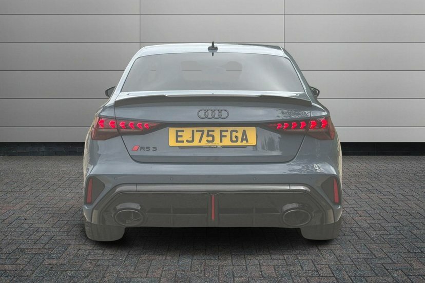 Audi RS3 Carbon Vorsprung Black #11