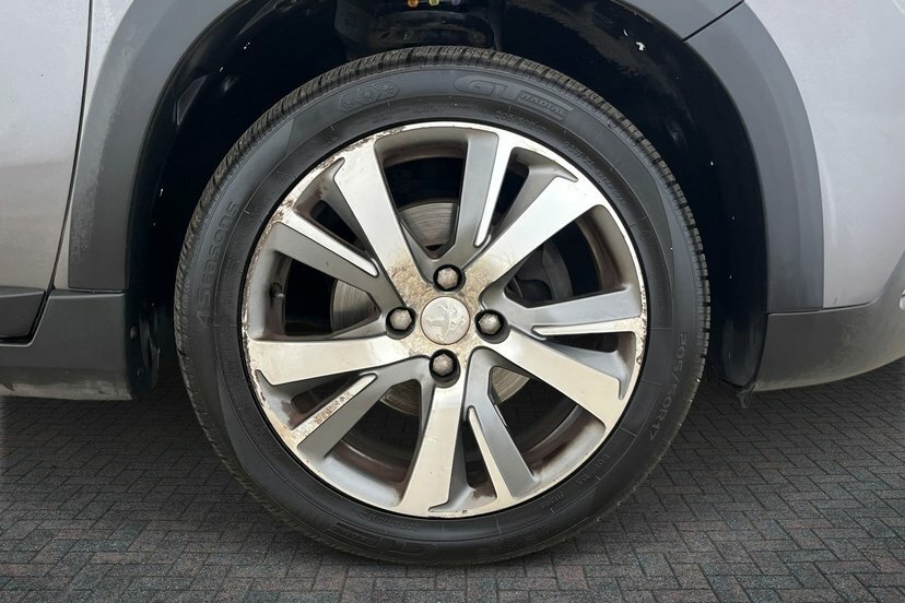 Peugeot 2008 1.2 Puretech Allure Grey #5