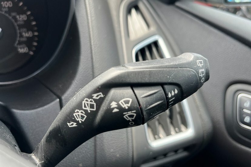 Ford Focus 1.0 Titanium 124 Blue #30