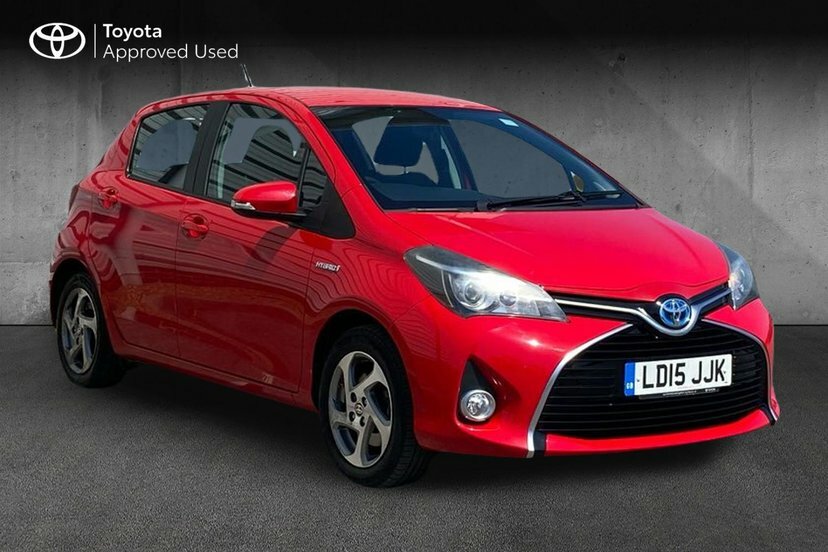 Toyota Yaris 1.5 Vvt-h Icon Hatchback Hybrid E-cvt Red