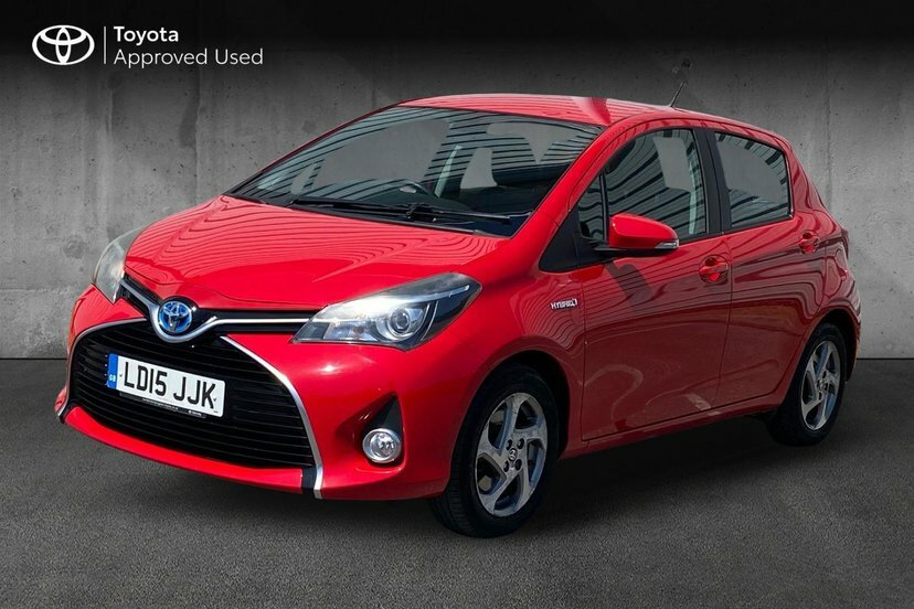 Toyota Yaris 1.5 Vvt-h Icon Hatchback Hybrid E-cvt Red #3