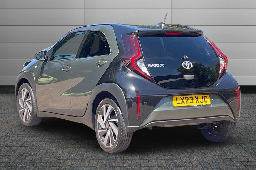 Toyota Aygo X 1.0 Vvt-i Edge Hatchback X-shift 72 Ps LX23XJC Black #3