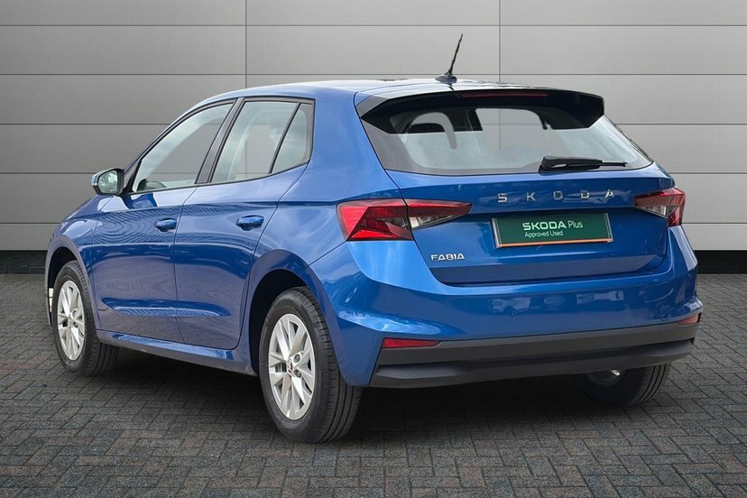 Skoda Fabia 1.0 Tsi Se Comfort Hatchback 95 EA24UXU Blue #3