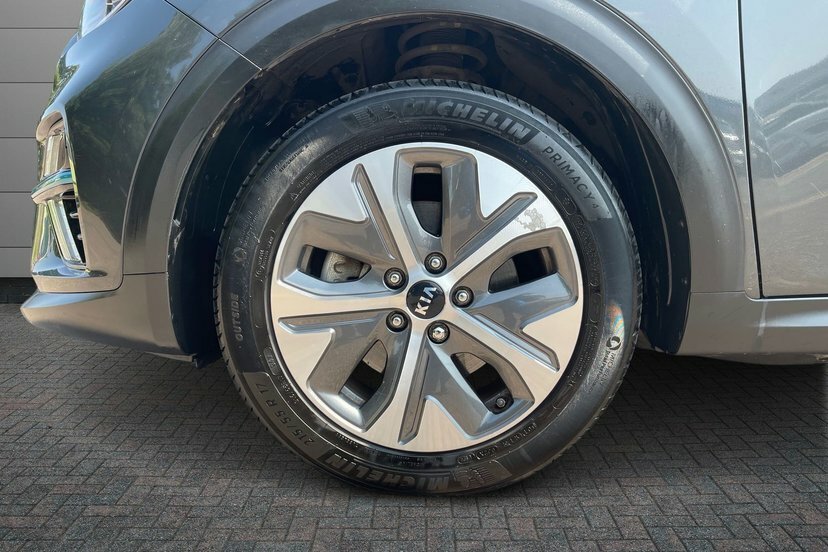 Kia e-Niro 64Kwh 4 Suv 201 Bhp Grey #4