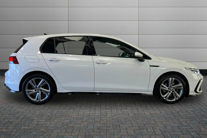 Volkswagen Golf 1.5 Tsi R-line Hatchback 130 Ps GD72FTF White #4