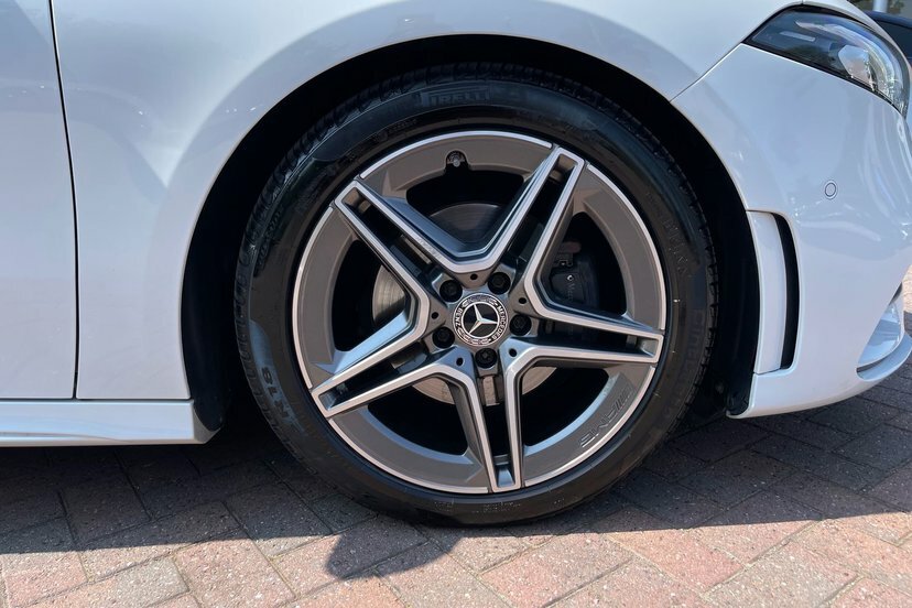 Mercedes-Benz A Class A180d Amg Line Premium Plus 2 Hatchback KP20KSV White #4